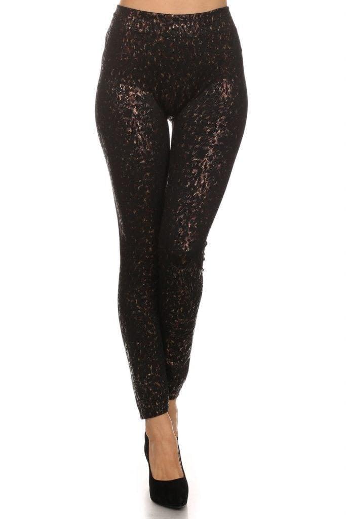 2Chique Boutique Women's Metallic Animal Print Leggings